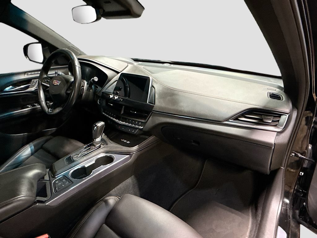 Used 2025 Cadillac CT4 Sport w/ Climate Package RWD image 30