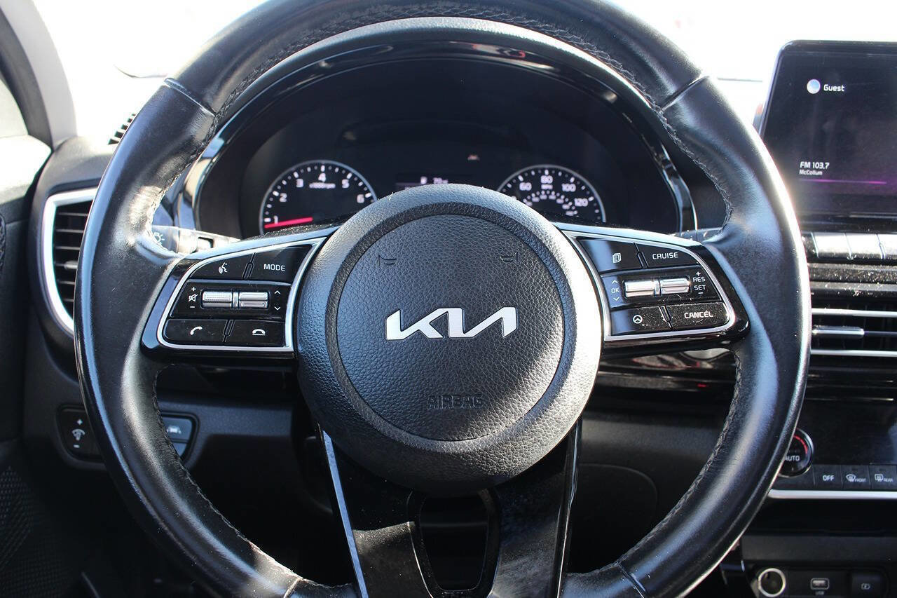 Used 2022 Kia Seltos EX image 8