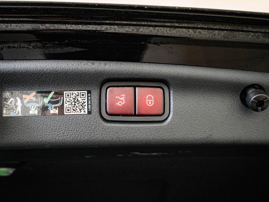 Certified 2025 Mercedes-Benz C 300 4MATIC Sedan image 19