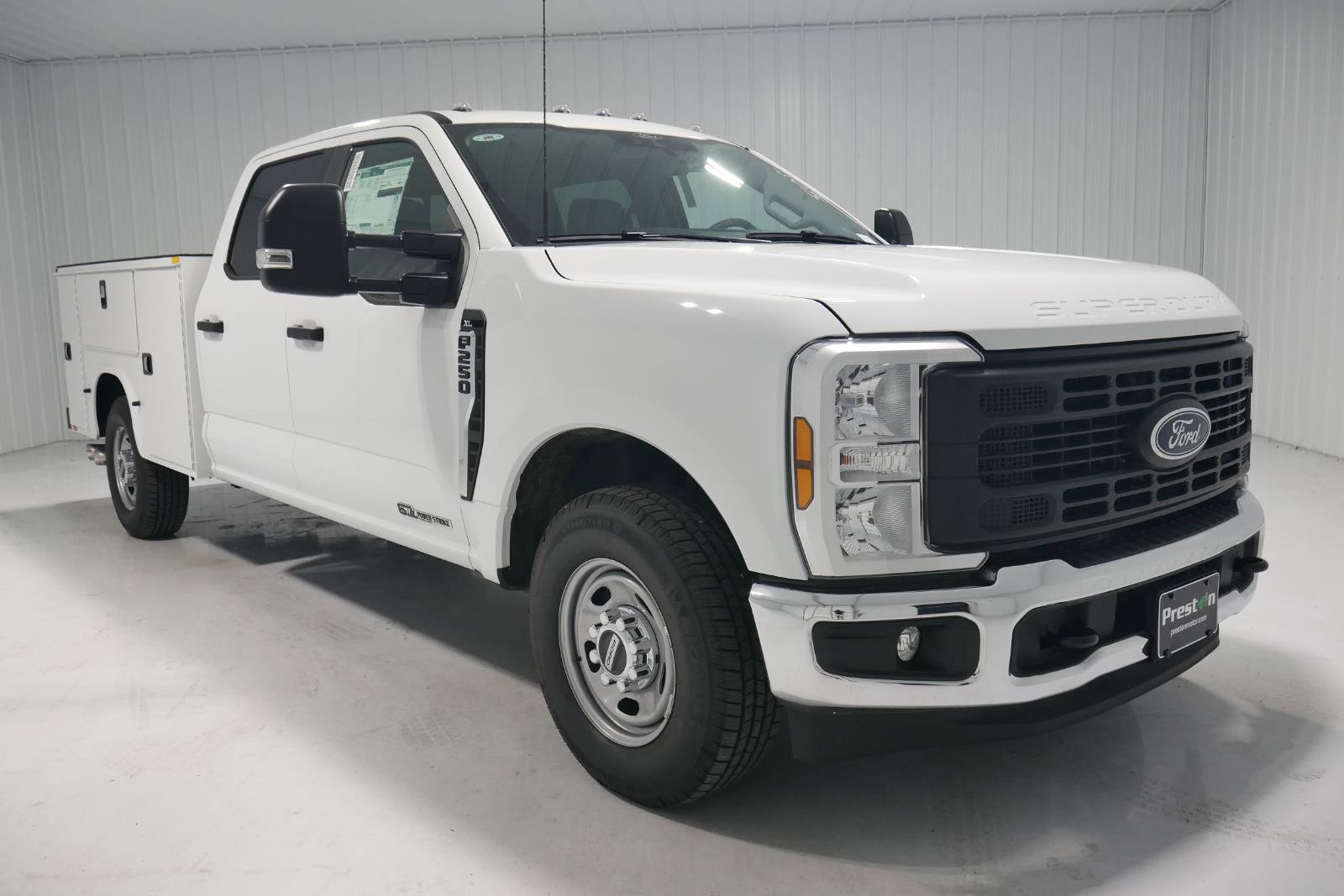 New 2025 Ford F250 XL w/ XL Chrome Package image 4