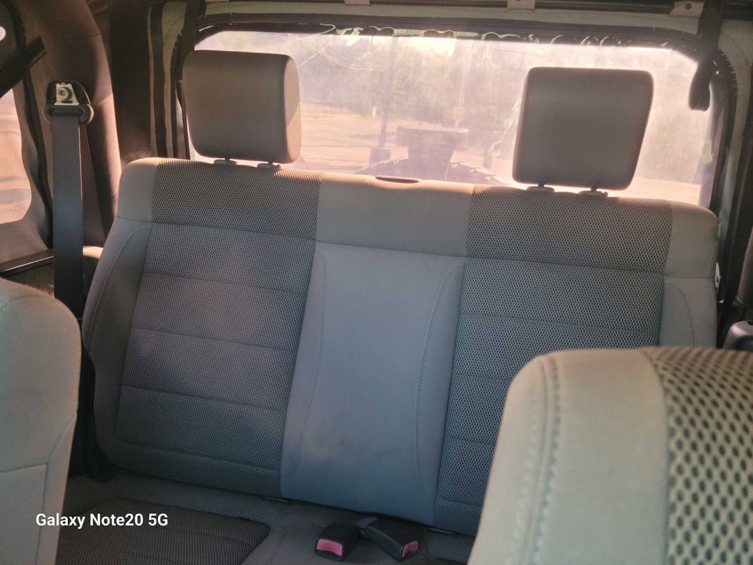 Used 2007 Jeep Wrangler Sahara AWD/4WD image 14