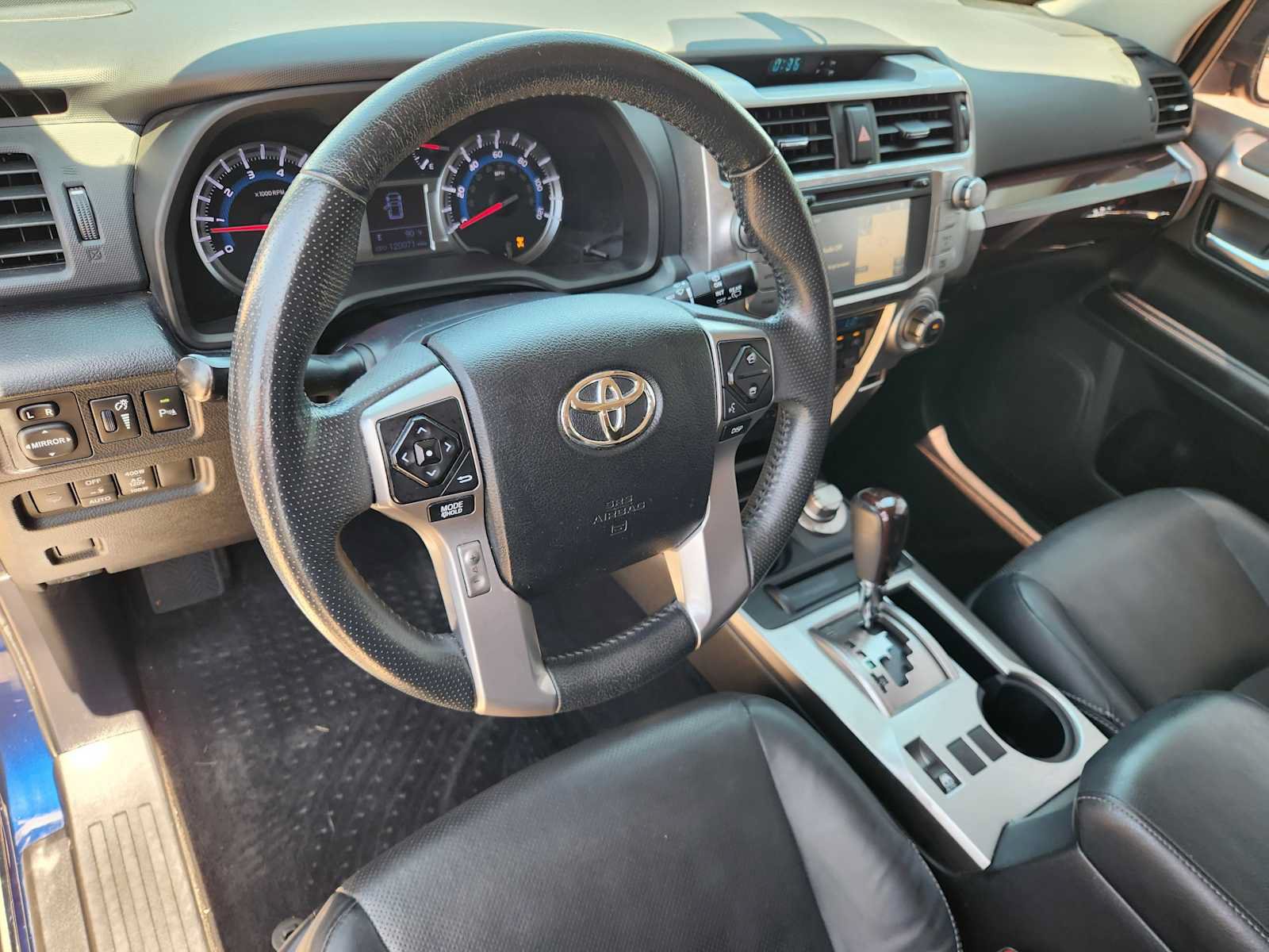 Used 2015 Toyota 4Runner Limited AWD/4WD image 2