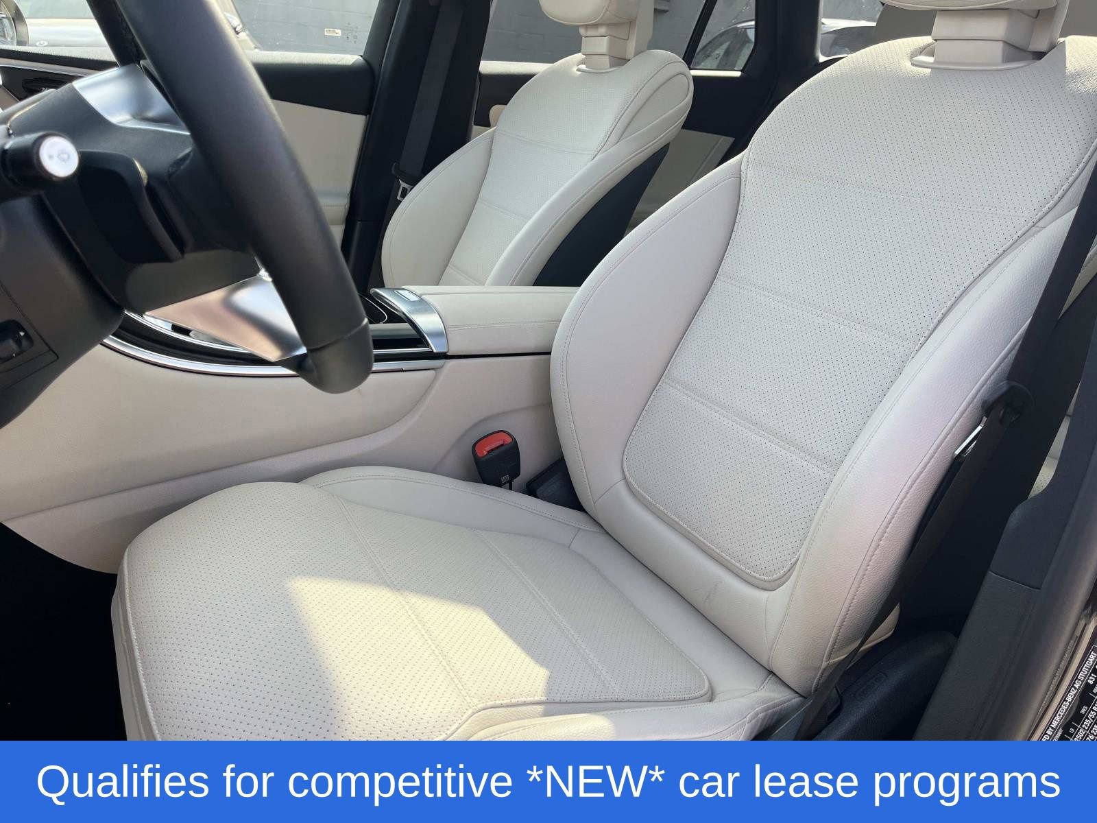 Used 2025 Mercedes-Benz GLC 300 image 24