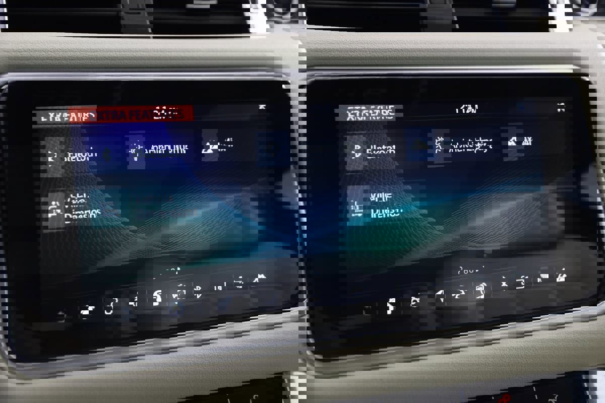 Used 2021 Land Rover Range Rover Sport HSE Silver Edition image 38