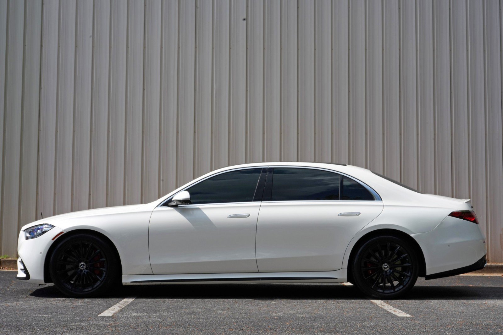 Used 2023 Mercedes-Benz S 500 4MATIC w/ AMG Line image 9