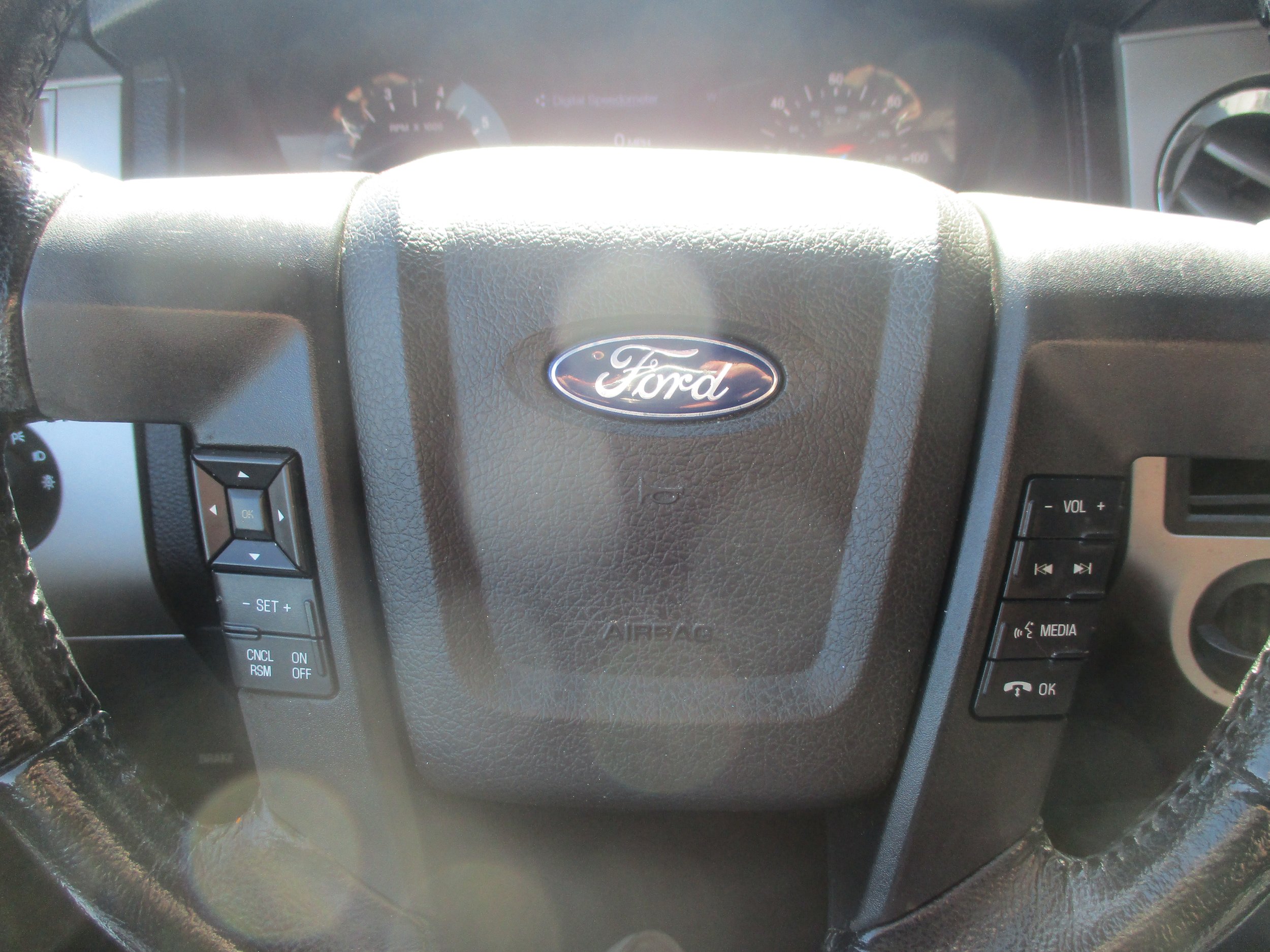 Used 2017 Ford Expedition EL XLT RWD image 16