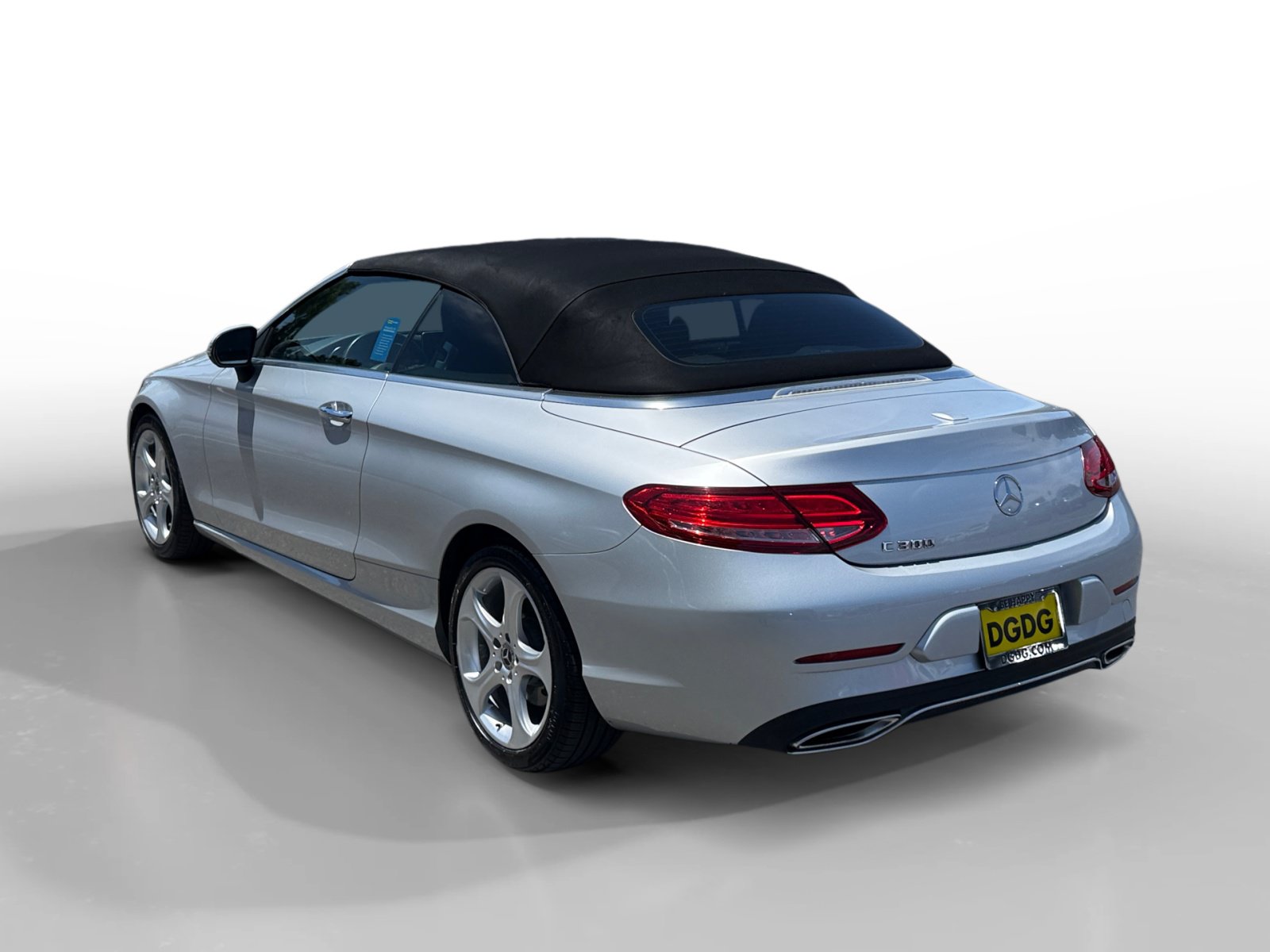 Used 2017 Mercedes-Benz C 300 Cabriolet image 3