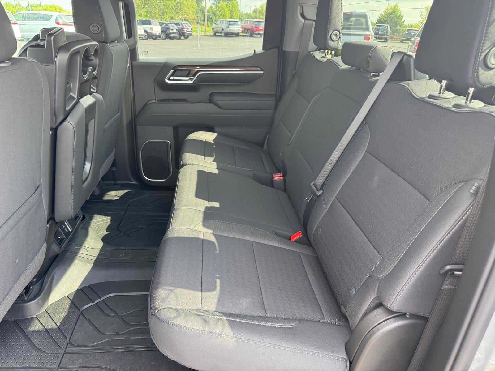 New 2026 Chevrolet Silverado 1500 RST w/ RST Select Package AWD/4WD image 7