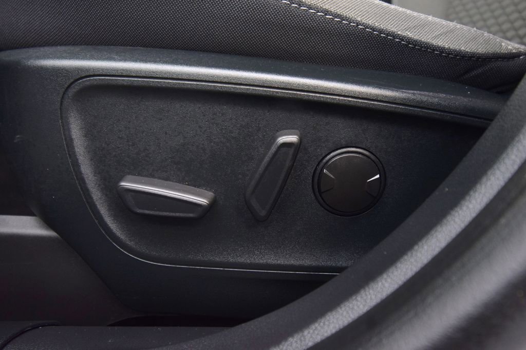 Used 2022 Ford Escape SE image 27