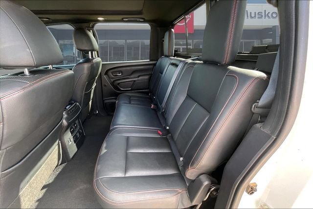Used 2023 Nissan Titan PRO-4X w/ Pro-4x Convenience Package AWD/4WD image 22