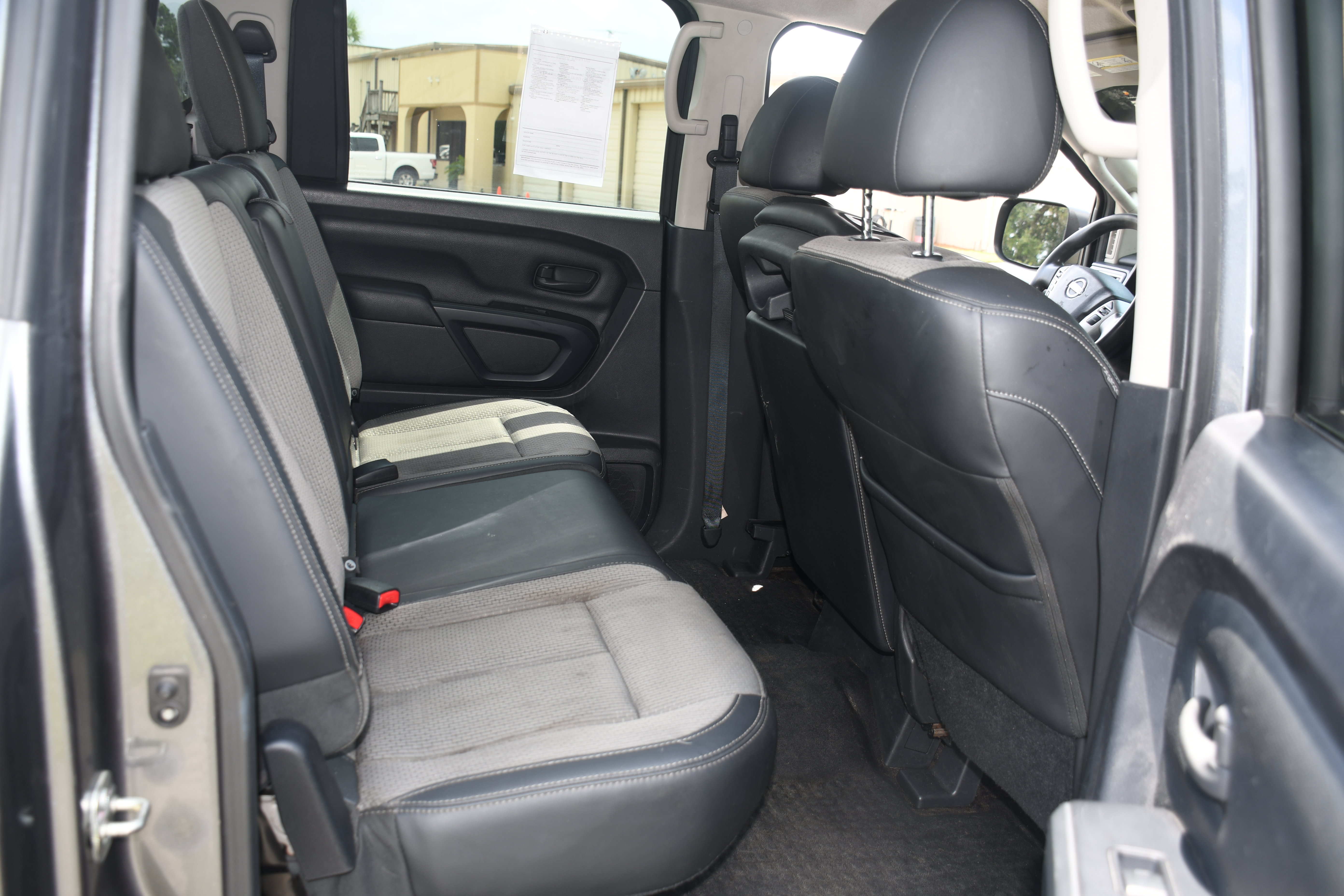 Used 2017 Nissan Titan S RWD image 17