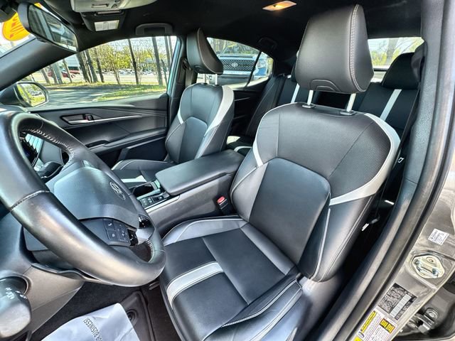 Used 2025 Toyota Camry SE image 20