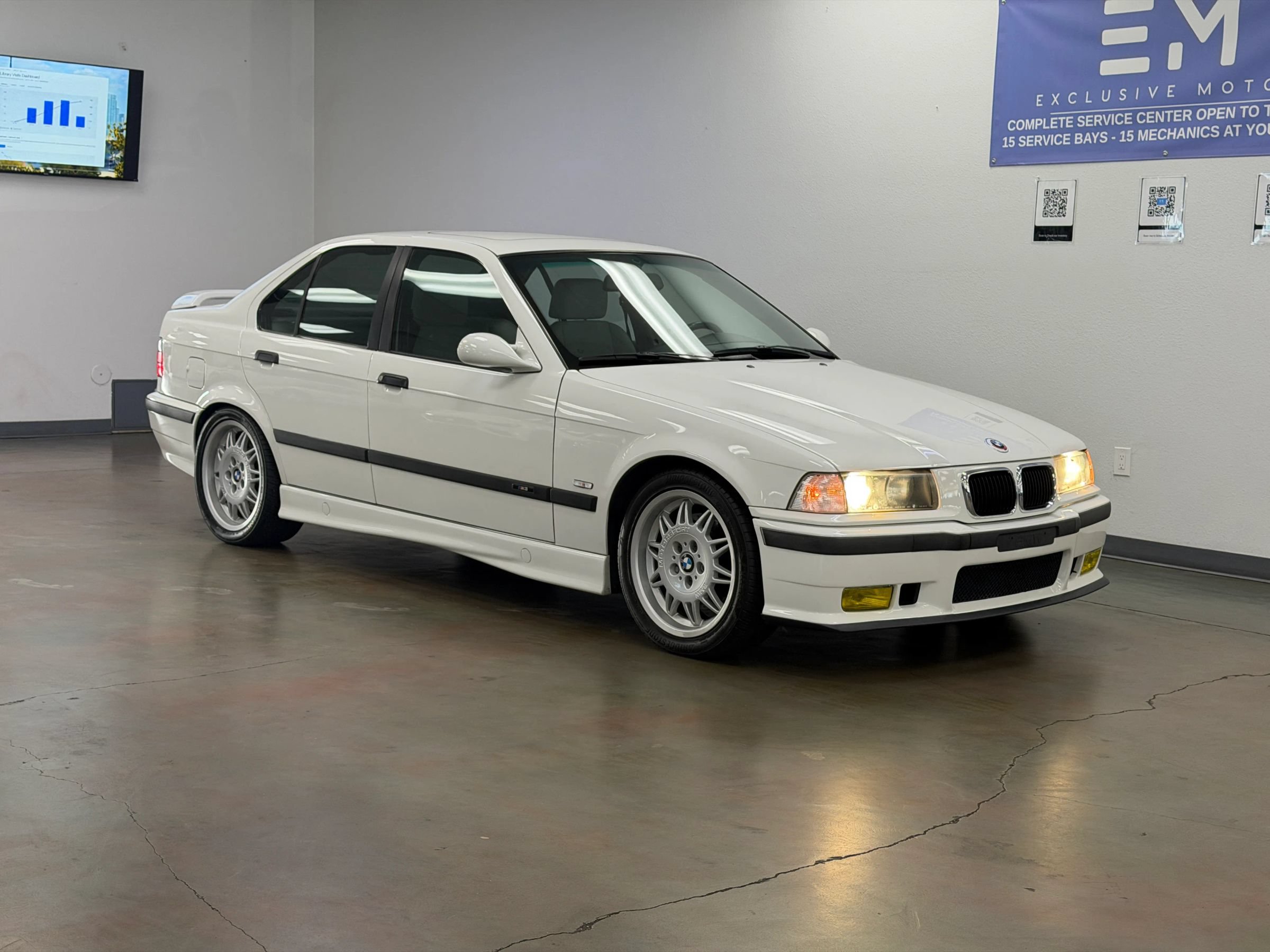 Used 1997 BMW M3 Sedan RWD image 2