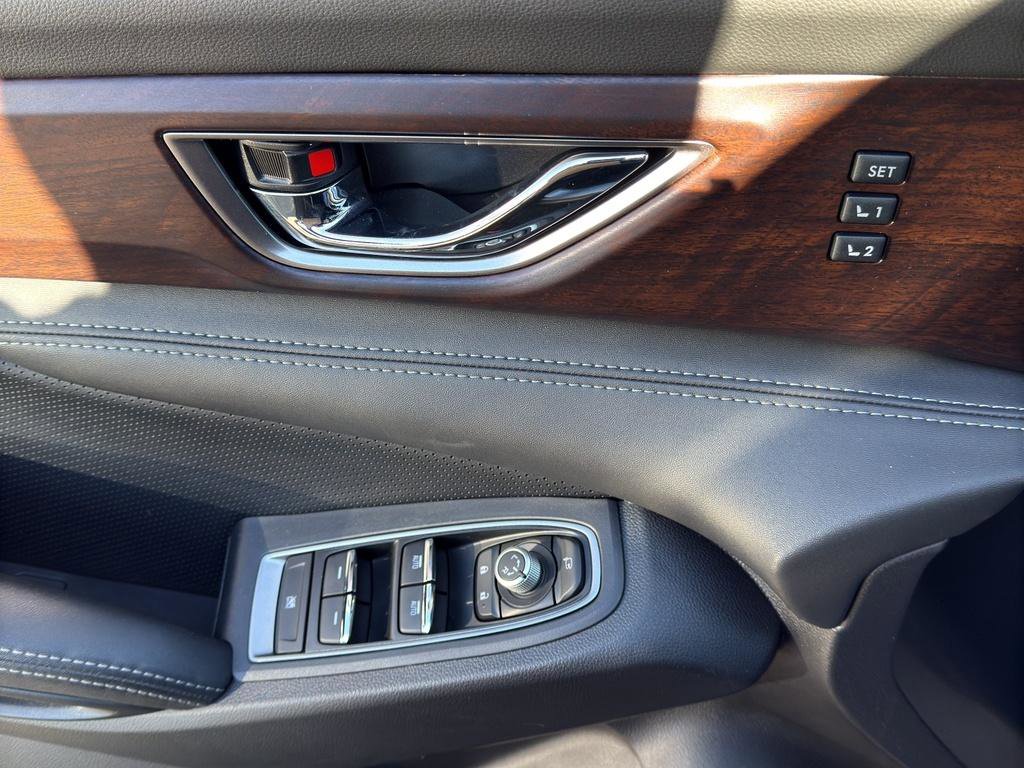 Used 2023 Subaru Ascent Touring image 7