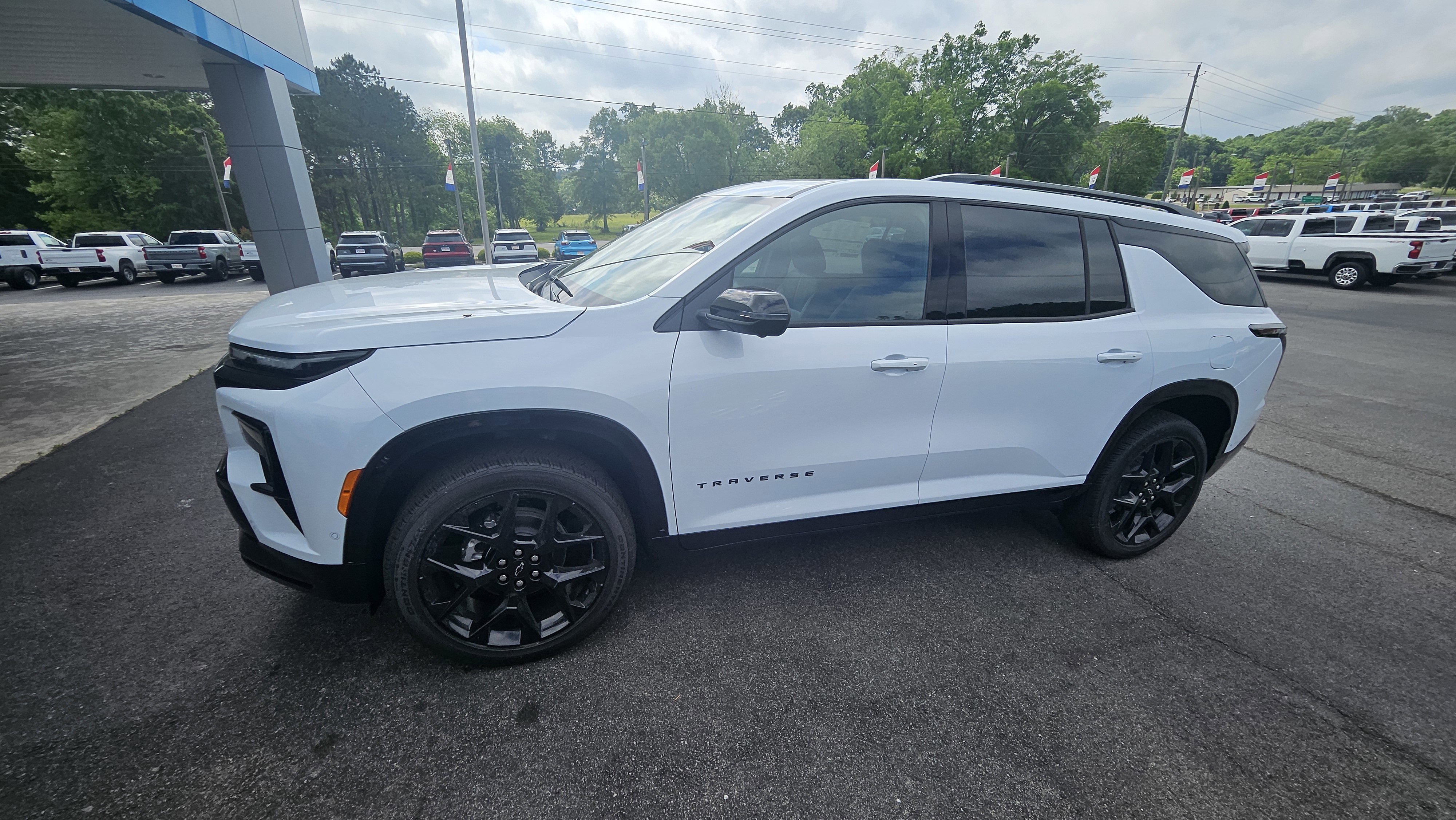 New 2026 Chevrolet Traverse RS FWD image 5