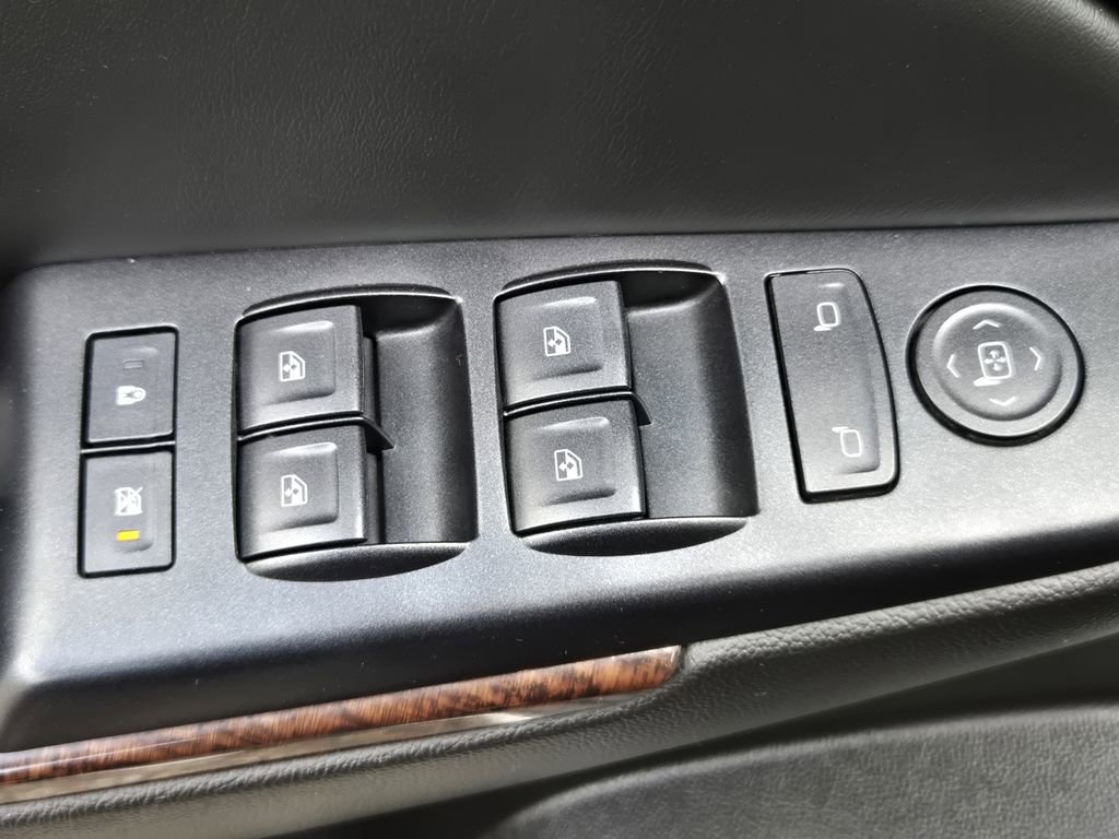 Used 2015 GMC Yukon XL SLE w/ Convenience Package AWD/4WD image 16
