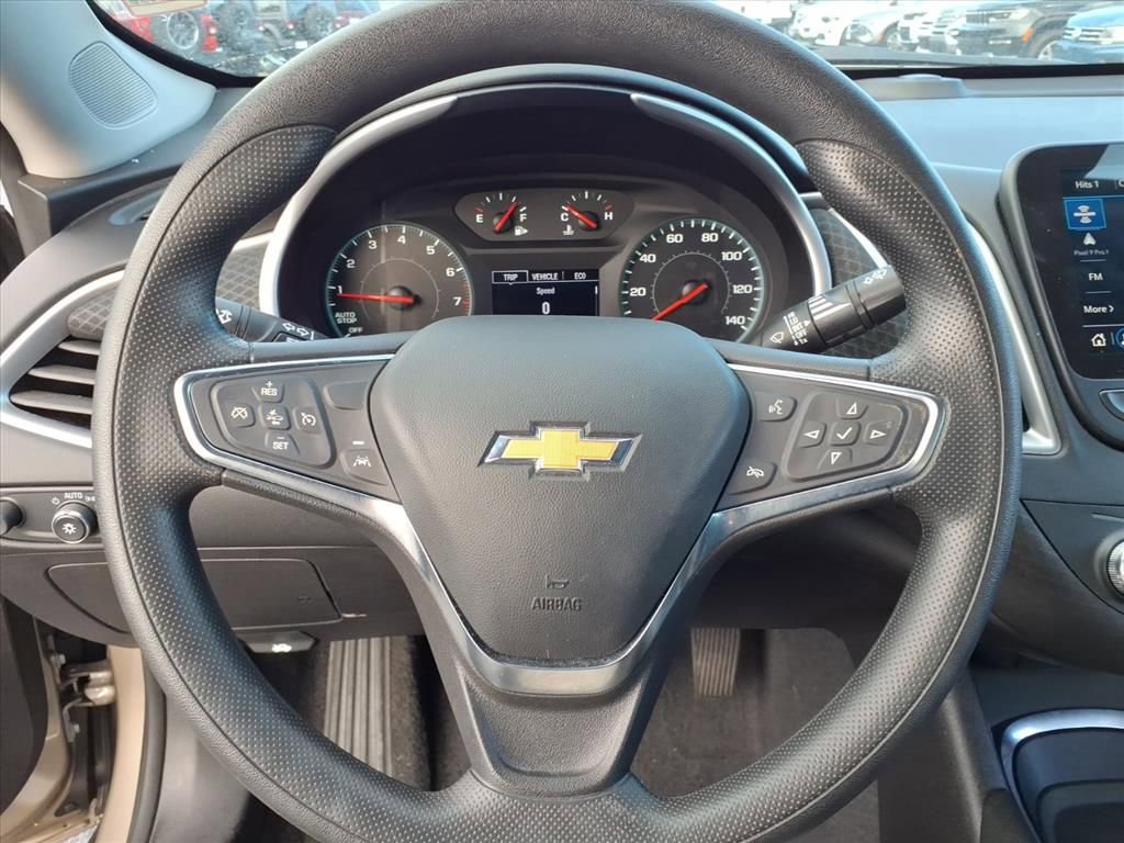 Used 2025 Chevrolet Malibu LT image 26