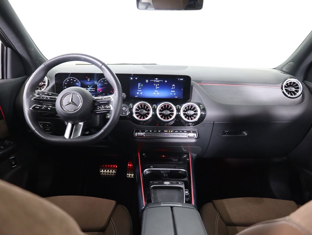 Used 2026 Mercedes-Benz GLA 250 4MATIC image 36