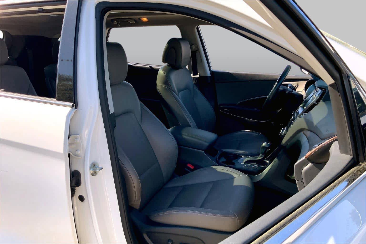Used 2018 Hyundai Santa Fe Limited AWD/4WD image 9