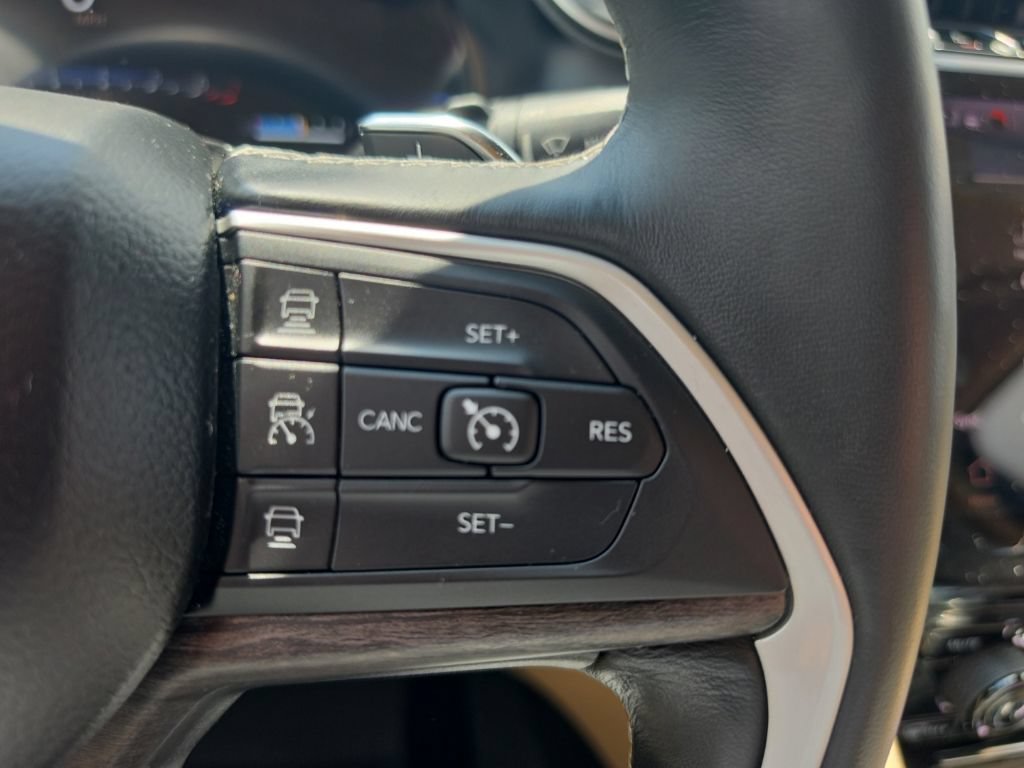 Used 2021 Jeep Grand Cherokee L Limited AWD/4WD image 27