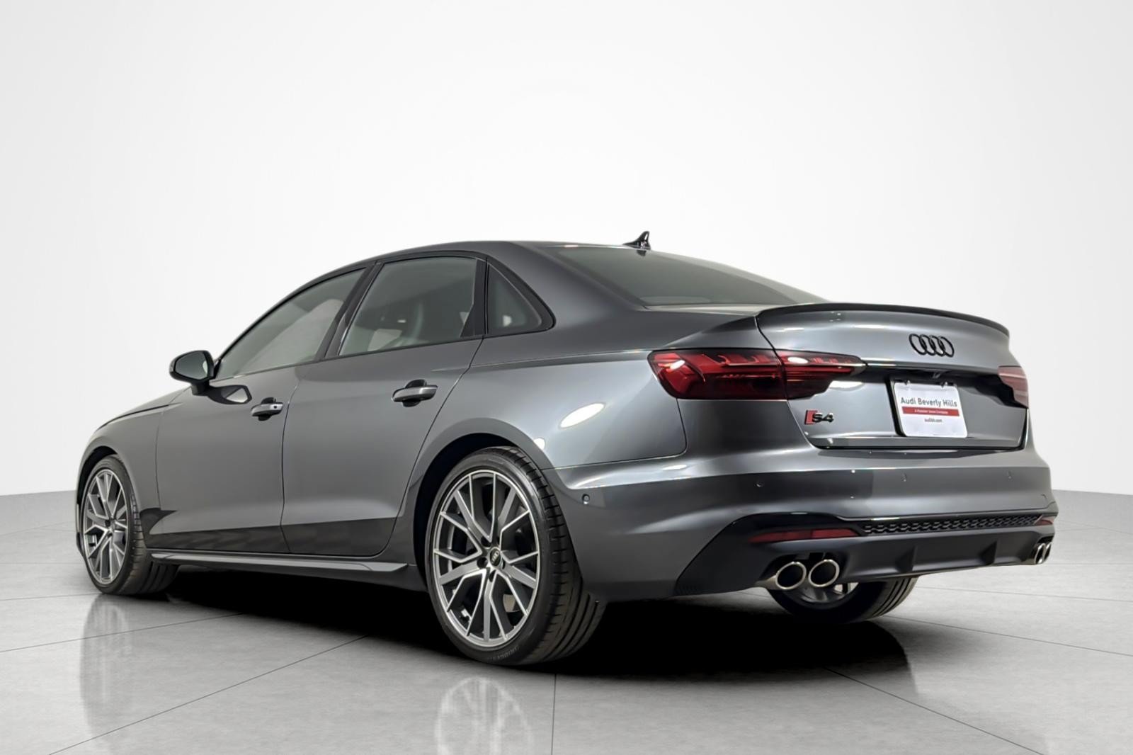 Used 2022 Audi S4 Prestige AWD/4WD image 3