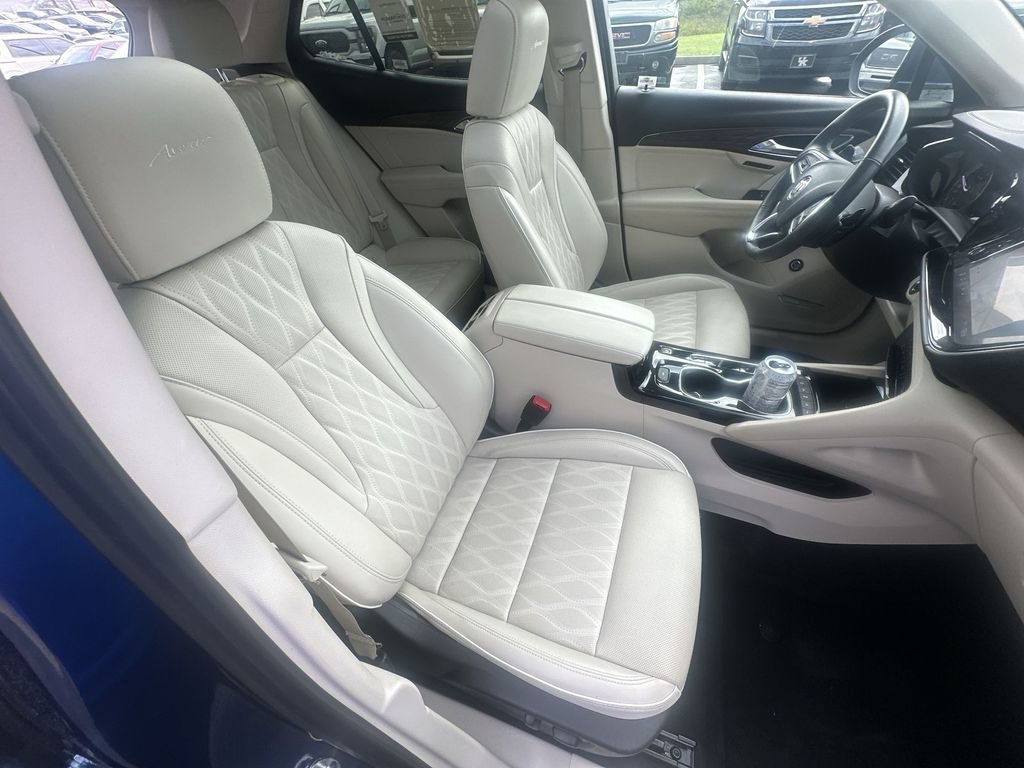 Used 2023 Buick Envision Avenir image 31