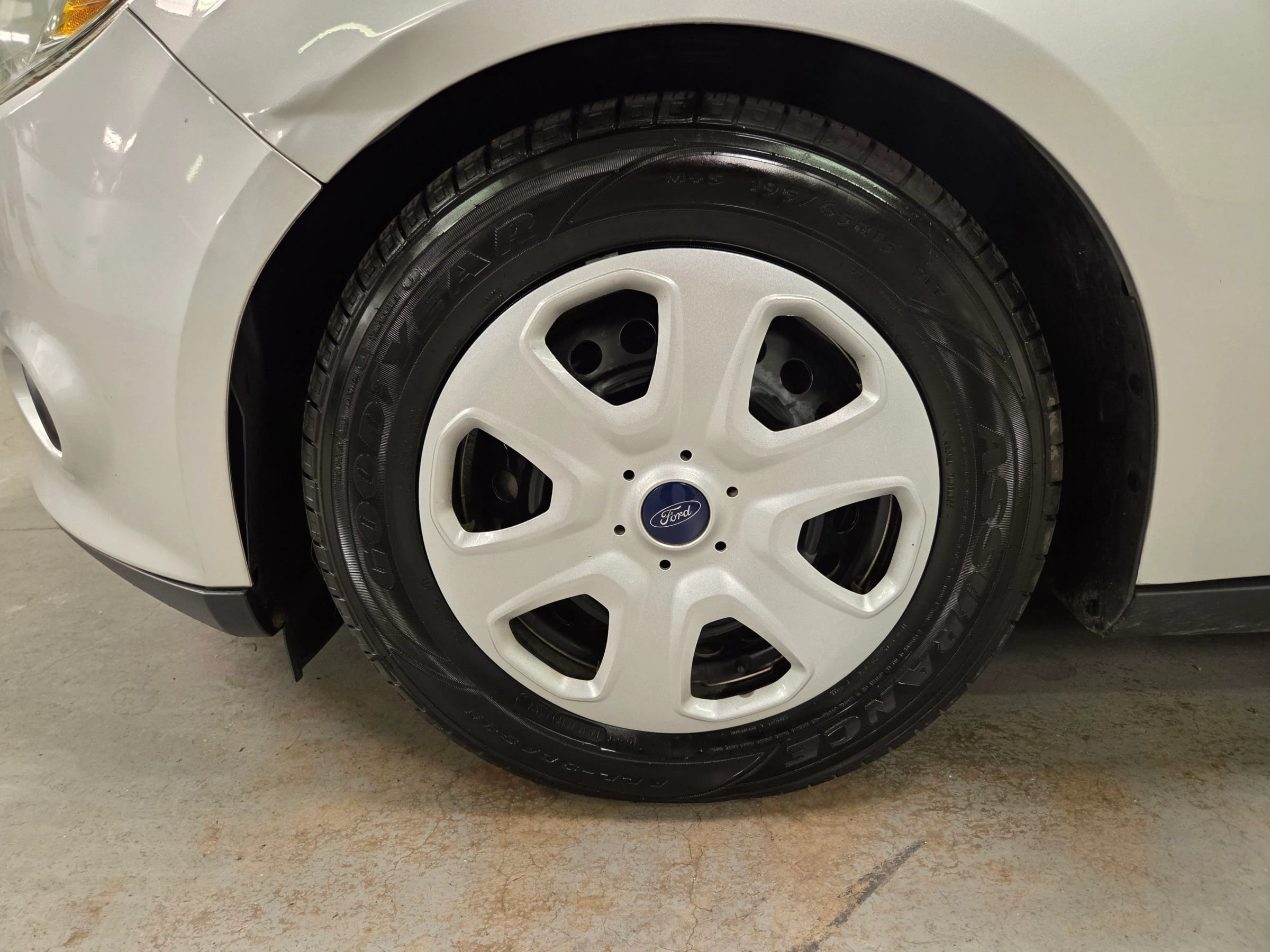 Used 2014 Ford Focus S FWD image 13