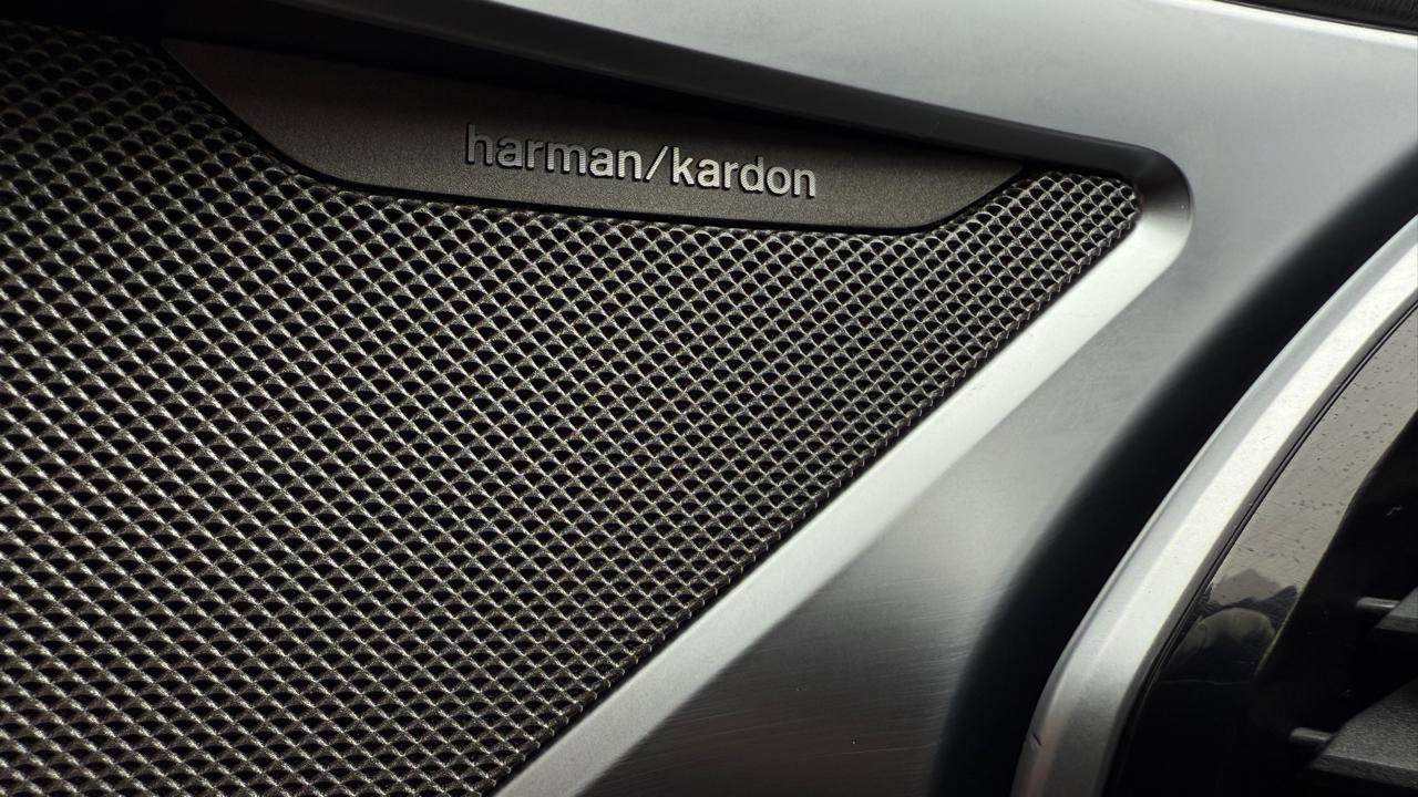 Used 2019 BMW M850i xDrive Convertible image 34