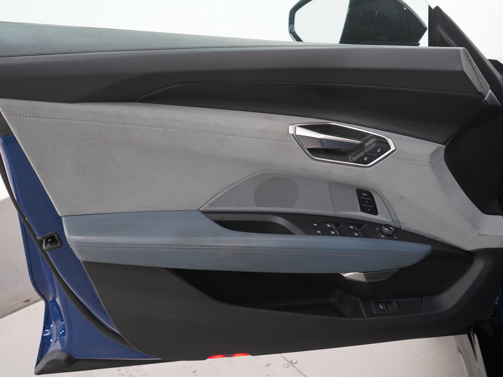 Used 2023 Audi e-tron GT Premium Plus w/ Performance Package image 22