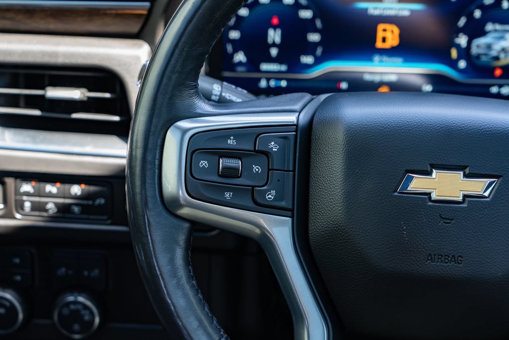 Used 2022 Chevrolet Suburban Premier AWD/4WD image 14