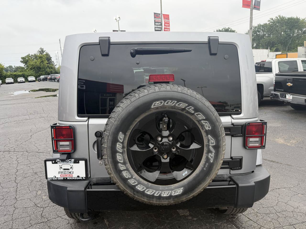 Used 2015 Jeep Wrangler Unlimited Sahara AWD/4WD image 6