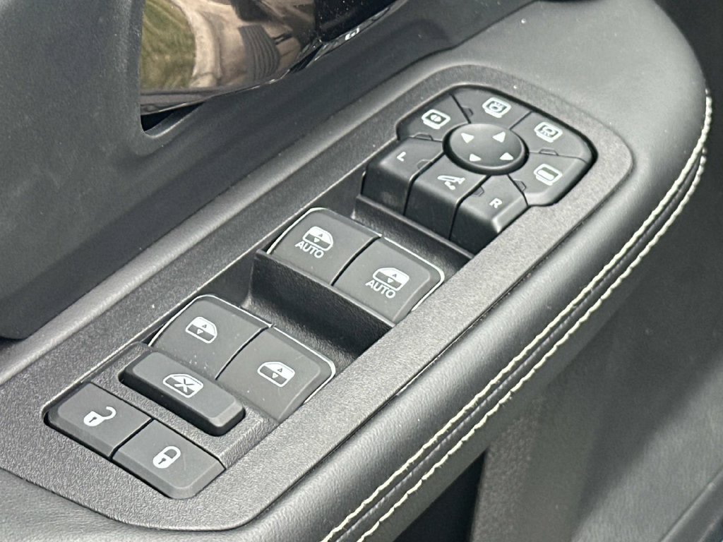 New 2026 RAM 3500 Limited AWD/4WD image 20
