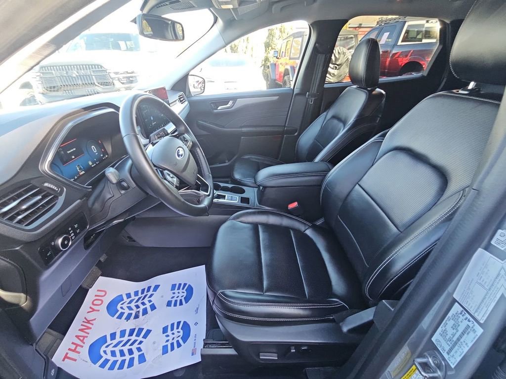 Used 2024 Ford Escape Platinum image 12