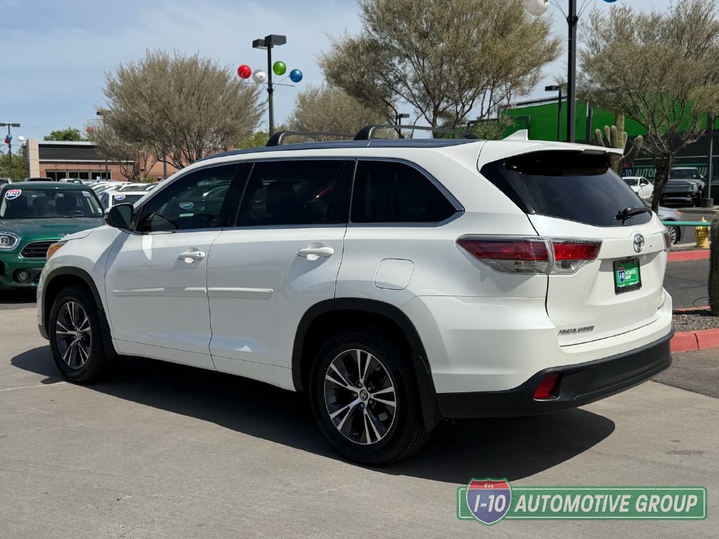 Used 2016 Toyota Highlander XLE AWD/4WD image 7