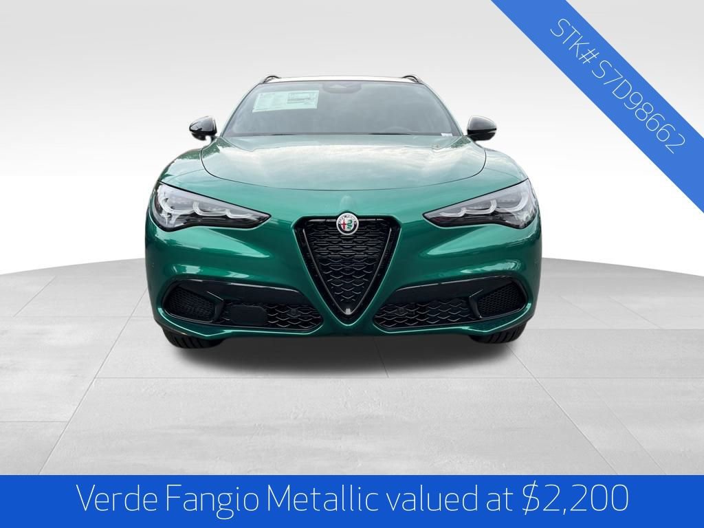 New 2025 Alfa Romeo Stelvio Sprint w/ Convenience Package image 2