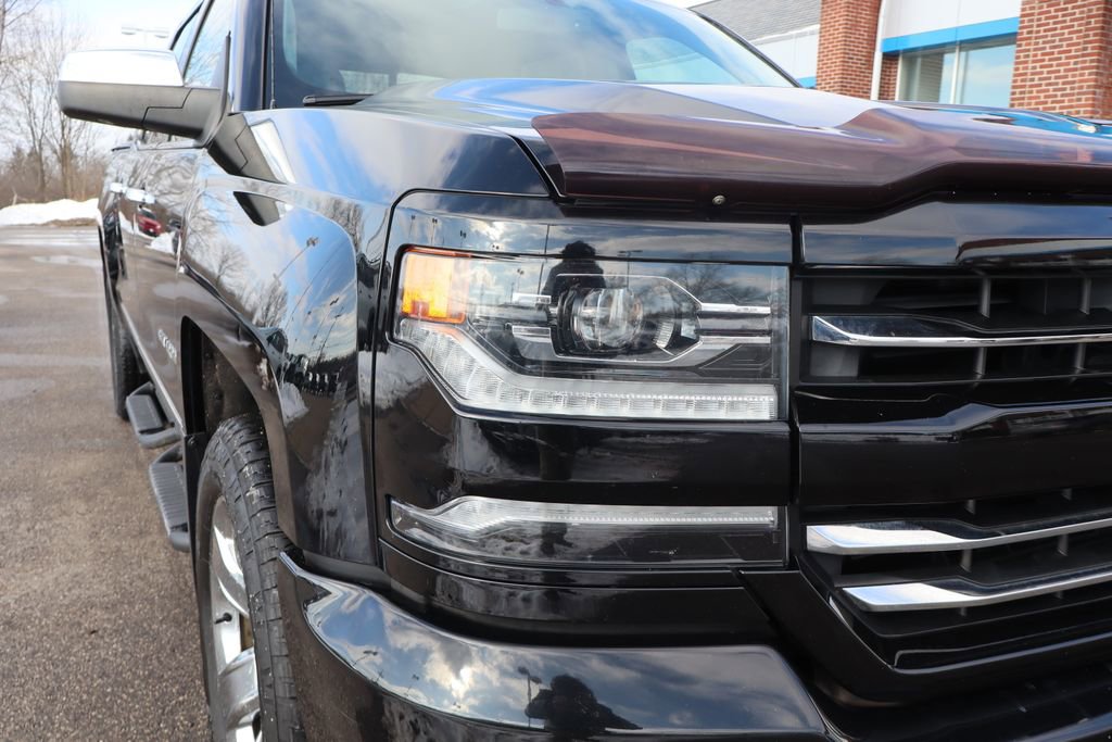 Used 2017 Chevrolet Silverado 1500 LTZ Z71 w/ LTZ Plus Package image 2