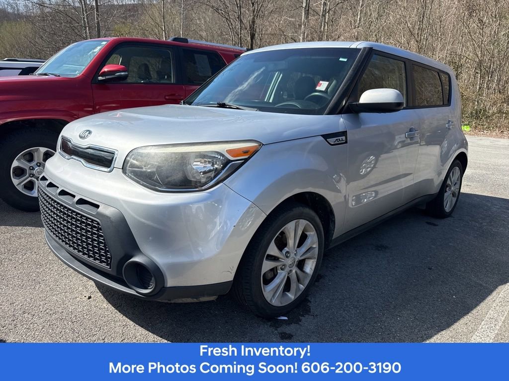 Used 2015 Kia Soul + image 1