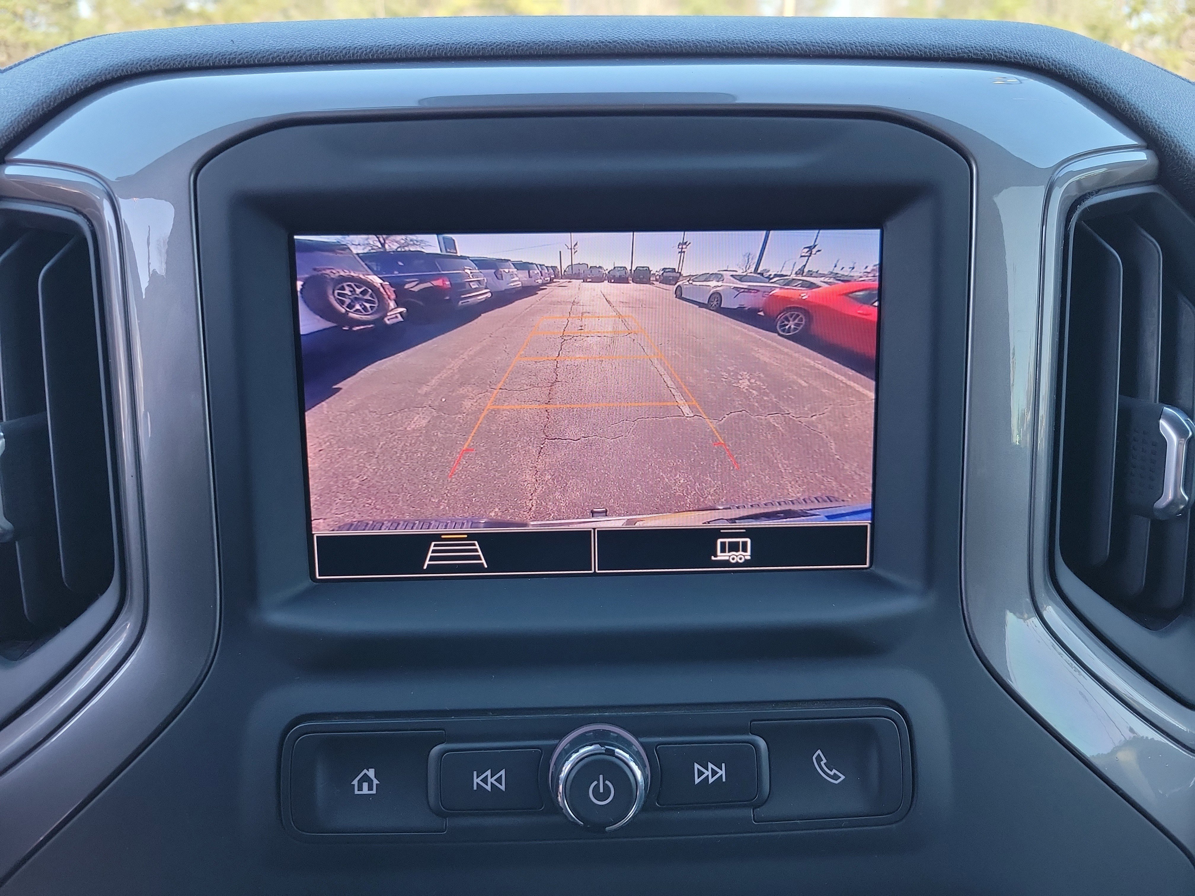 Used 2022 Chevrolet Silverado 1500 Custom image 12