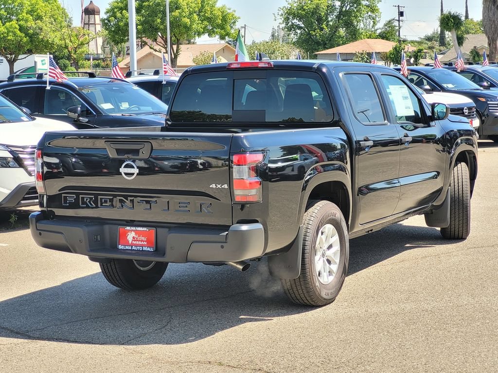 New 2023 Nissan Frontier SV w/ SV Convenience Package RWD image 4