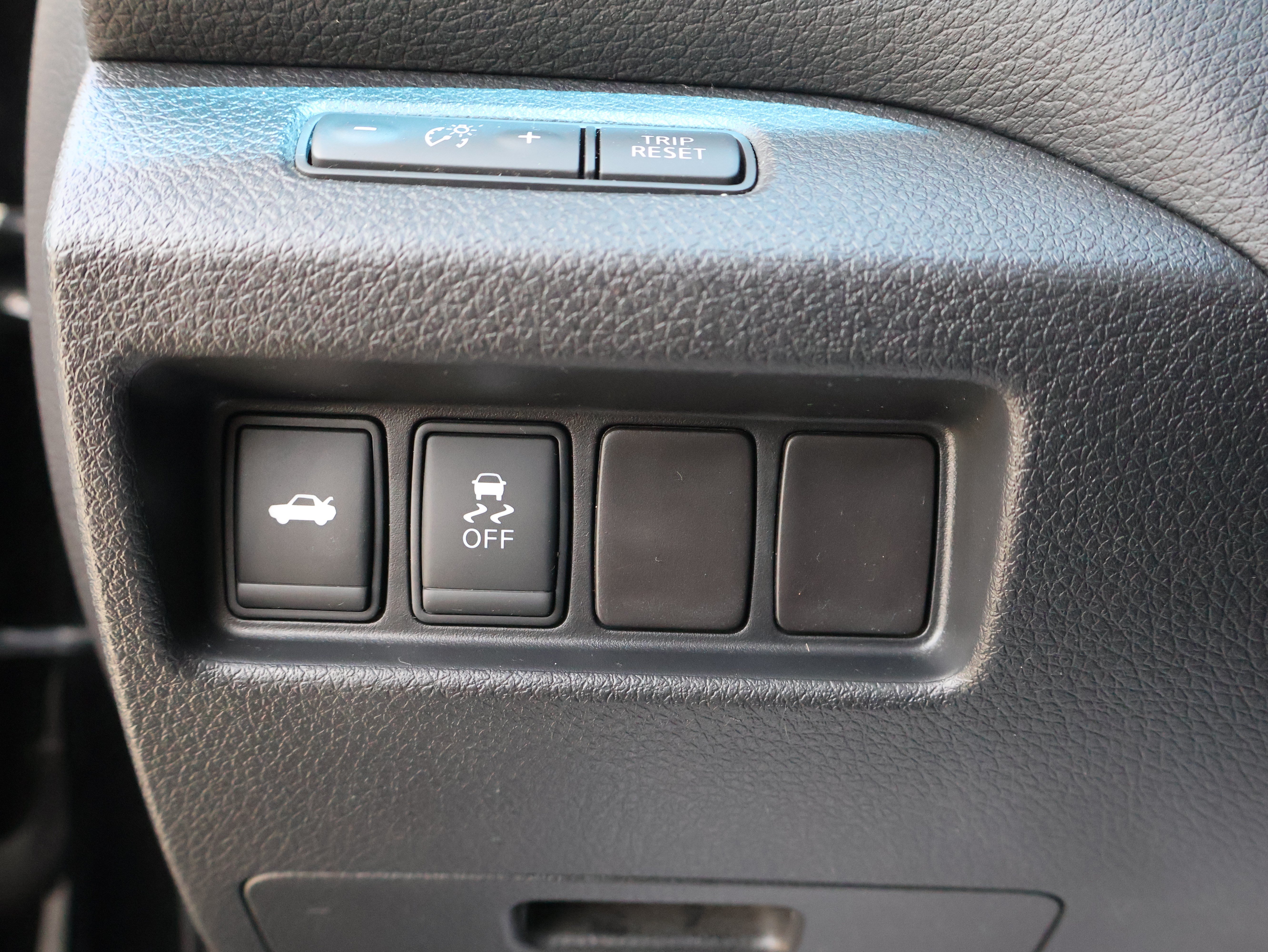 Used 2016 Nissan Altima 2.5 SR FWD image 42
