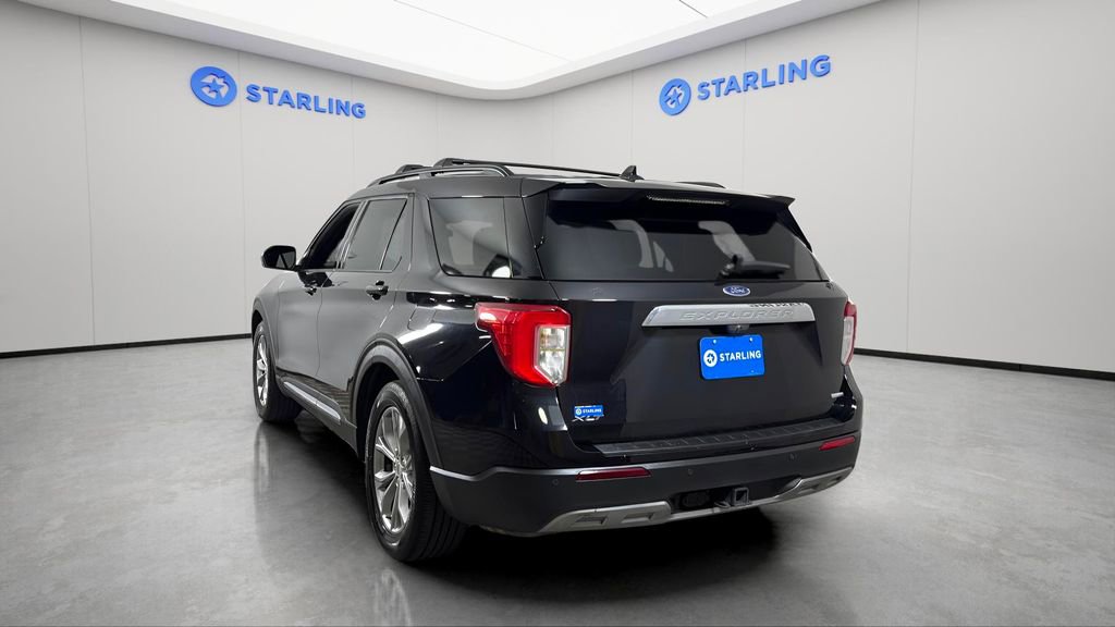 Used 2020 Ford Explorer XLT w/ Equipment Group 202A image 4