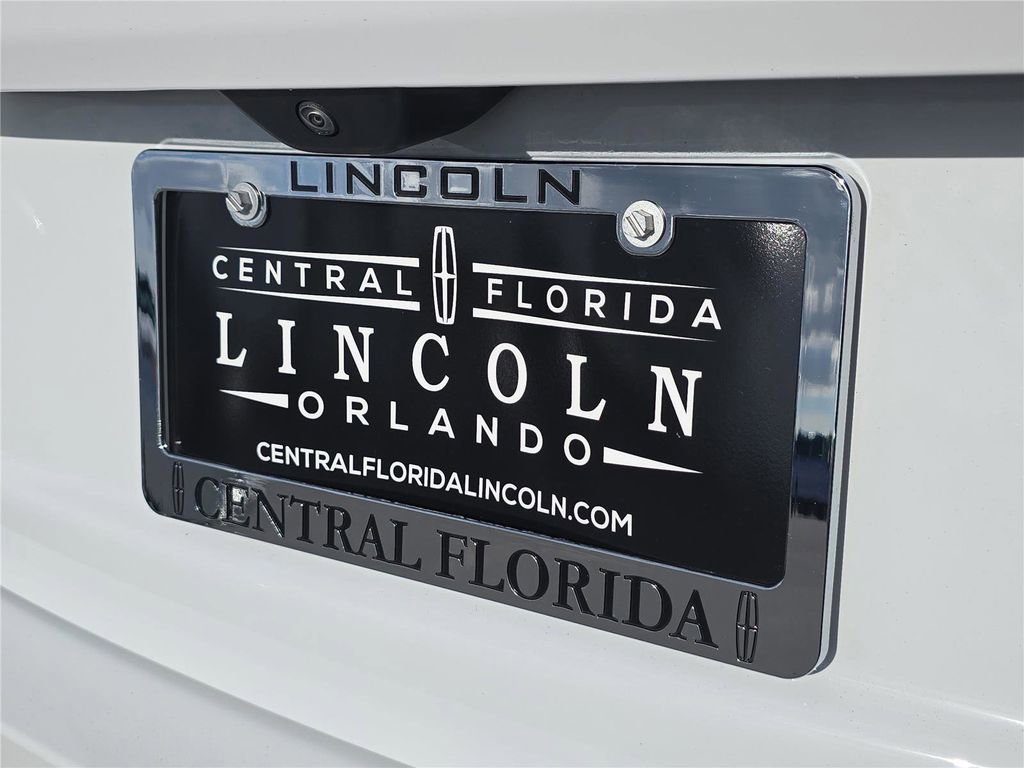 Used 2024 Jeep Grand Cherokee L Limited w/ Black Appearance Package image 7