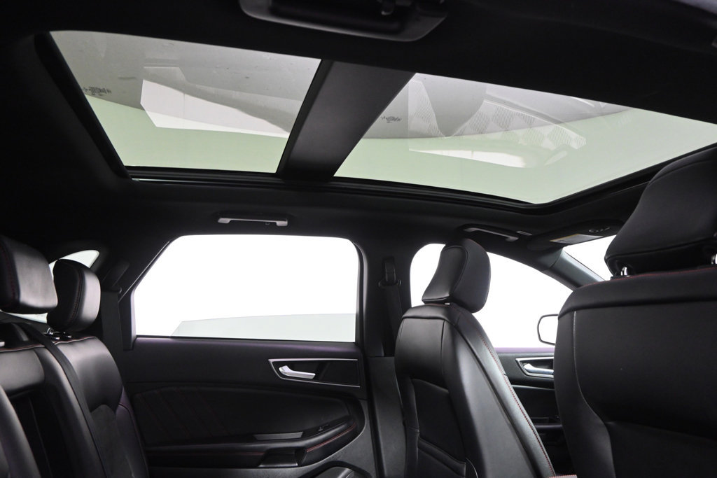 Used 2023 Ford Edge ST-Line AWD/4WD image 17