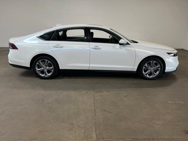 Used 2024 Honda Accord EX image 2