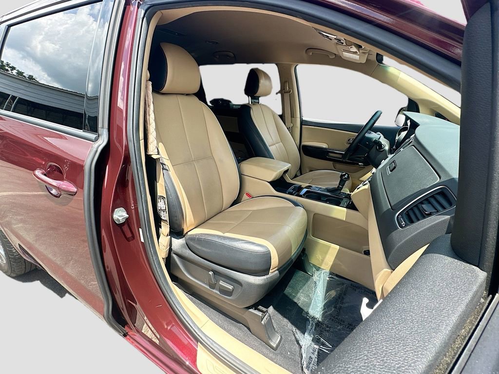 Used 2016 Kia Sedona SX FWD image 30