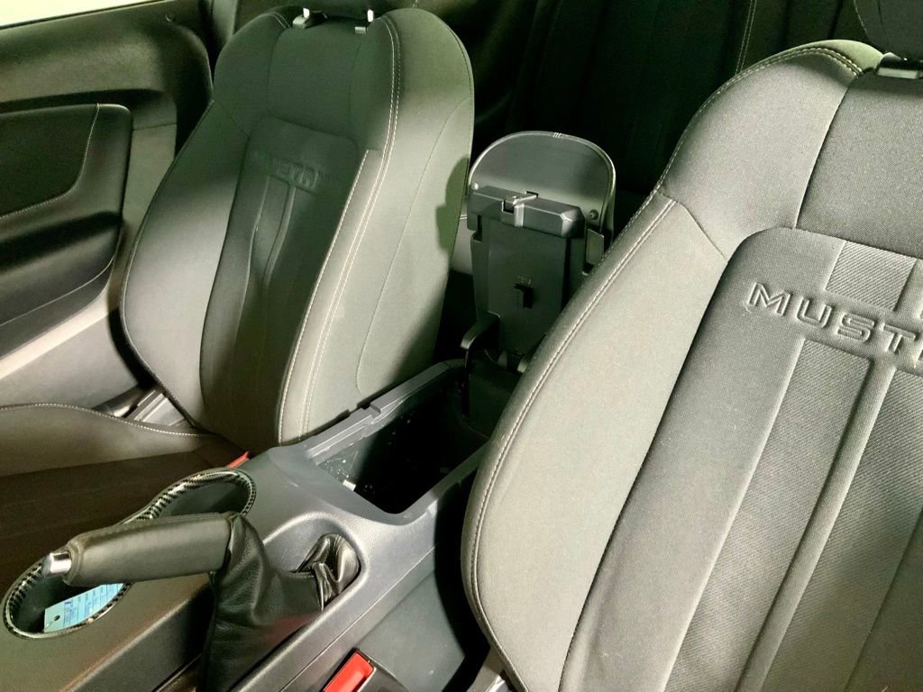 Used 2021 Ford Mustang Coupe image 24