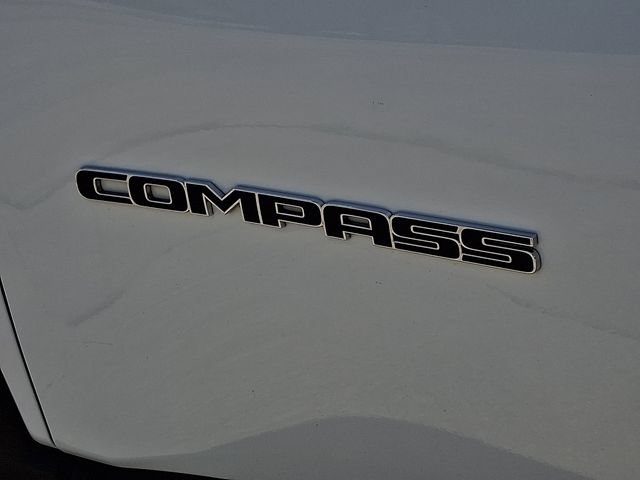 Used 2025 Jeep Compass Limited AWD/4WD image 32