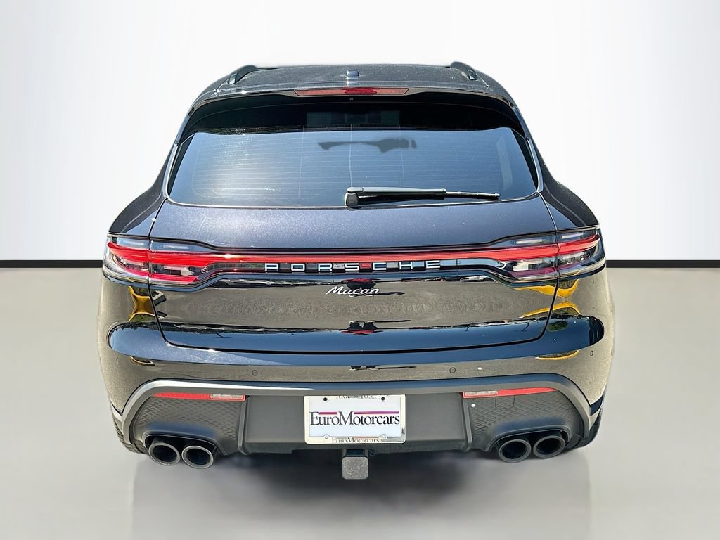 Certified 2023 Porsche Macan AWD/4WD image 10