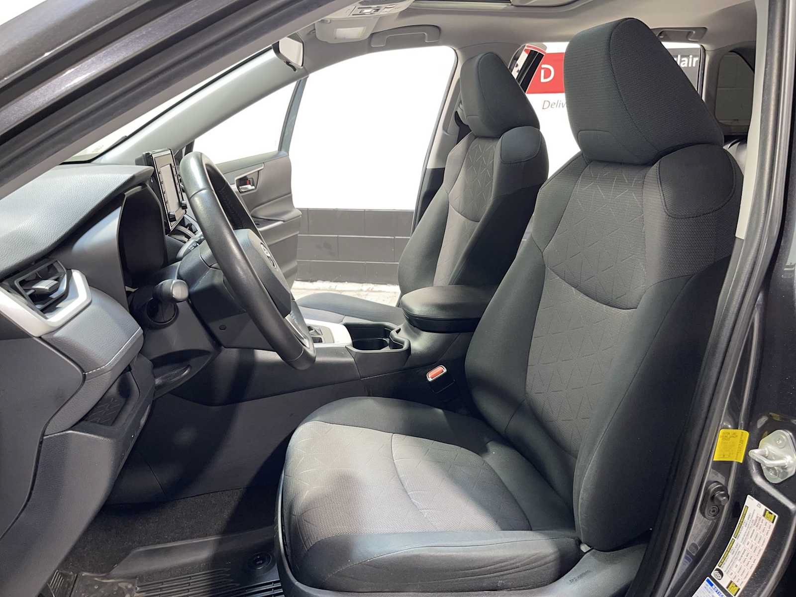 Used 2020 Toyota RAV4 XLE w/ Convenience Package AWD/4WD image 11
