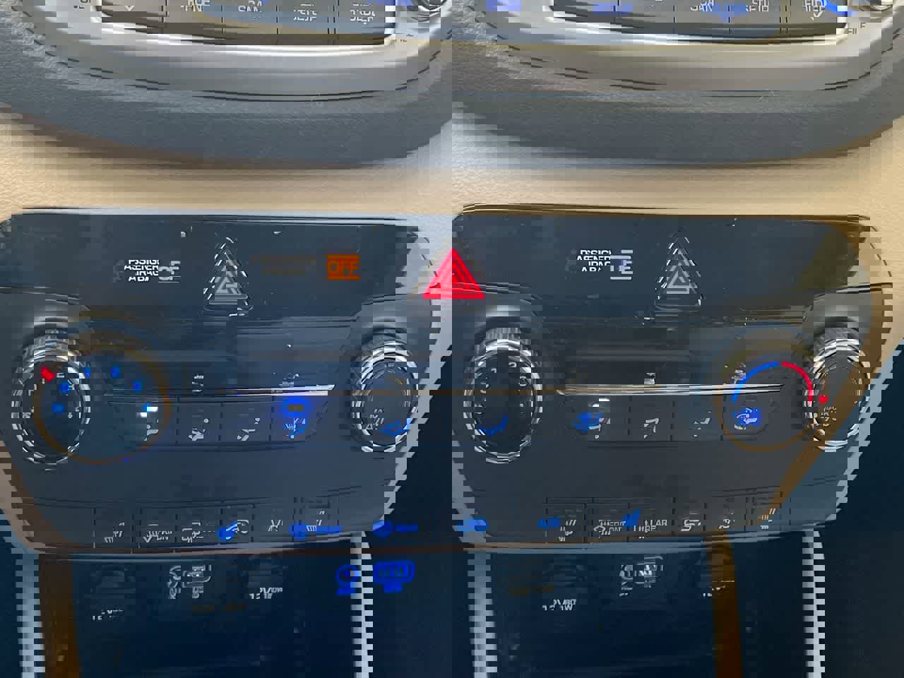 Used 2016 Hyundai Tucson Sport image 18